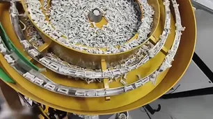 Máquina de inspeção visual de peças plásticas