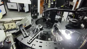 Máquina de inspeção visual de parafusos